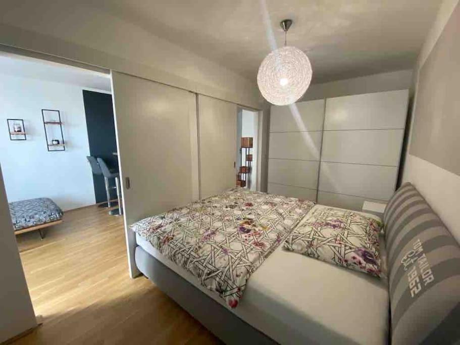 Moderne Wohnung In Der Toplage Inkl. Garage Вена Экстерьер фото