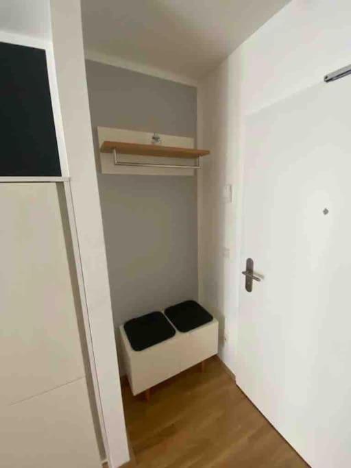 Moderne Wohnung In Der Toplage Inkl. Garage Вена Экстерьер фото